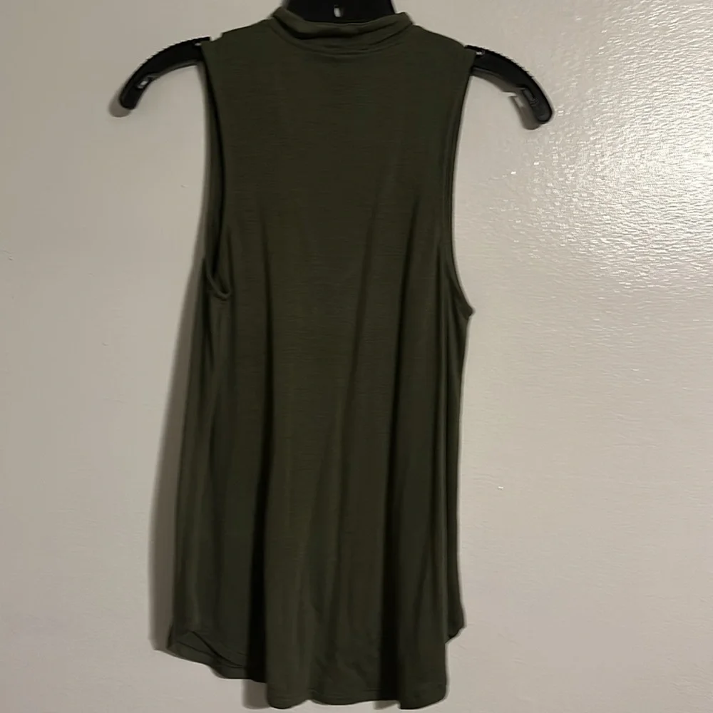 Express Top - Picture 3 of 4